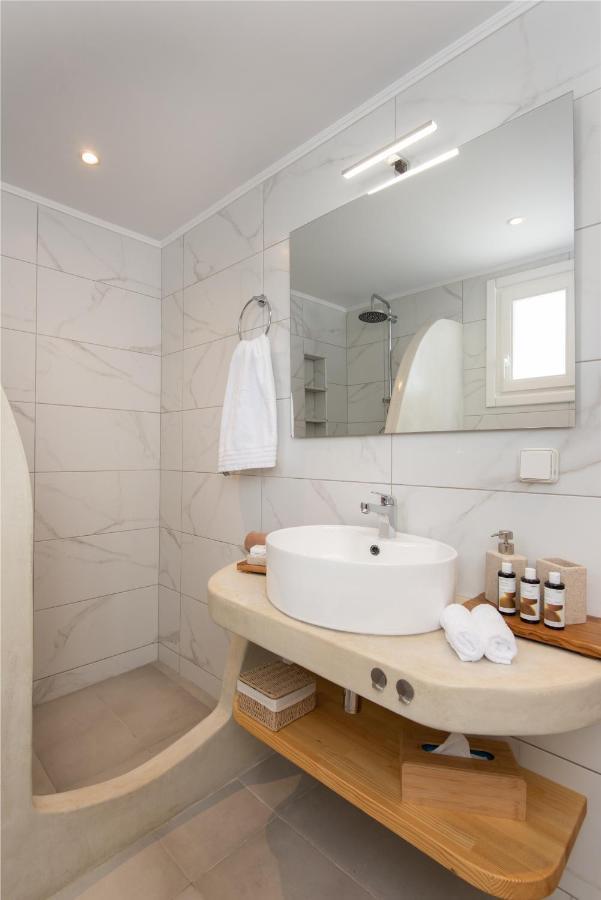 Miles Away Luxury Apartments Platis Gialos  Dış mekan fotoğraf