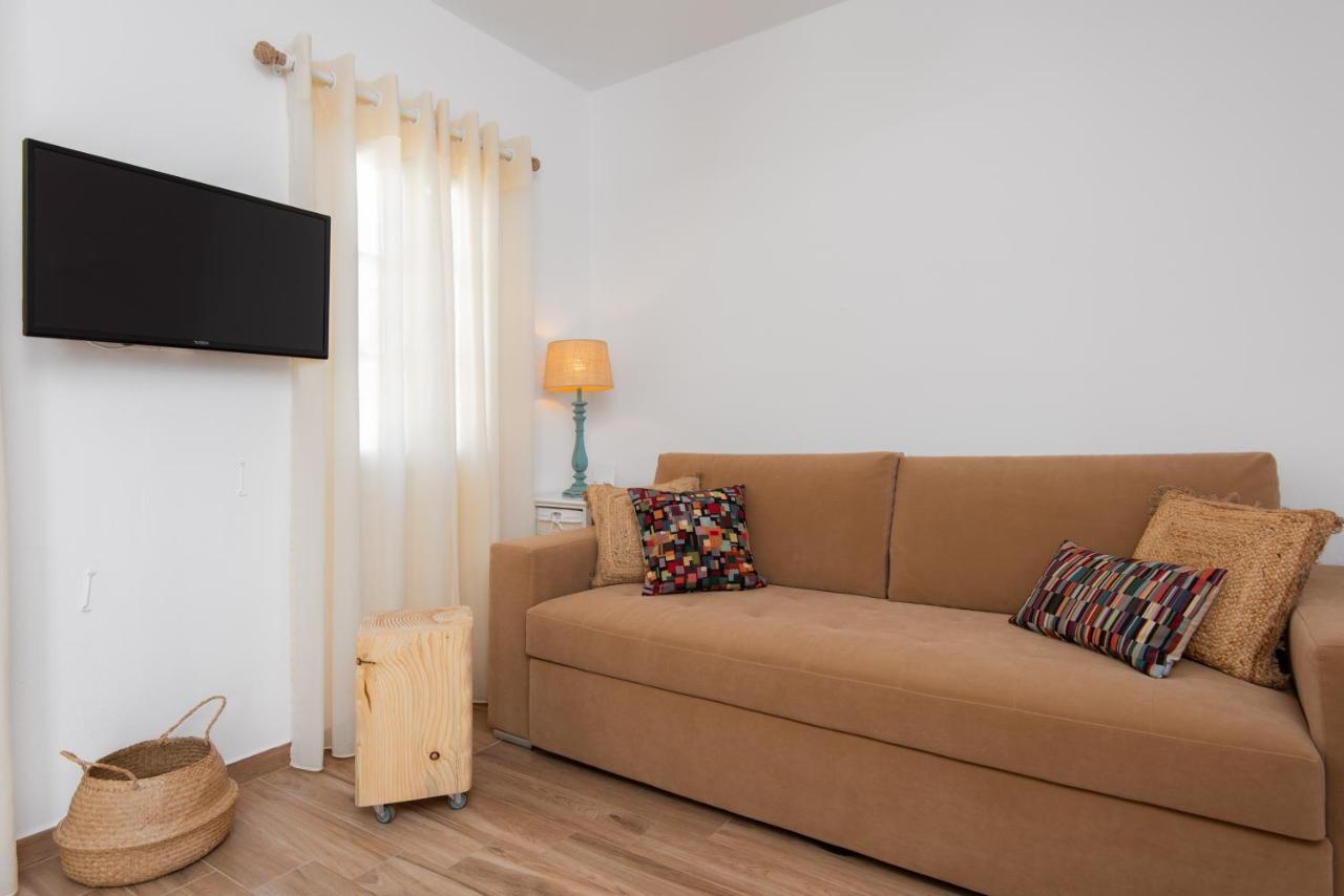 Miles Away Luxury Apartments Platis Gialos  Dış mekan fotoğraf